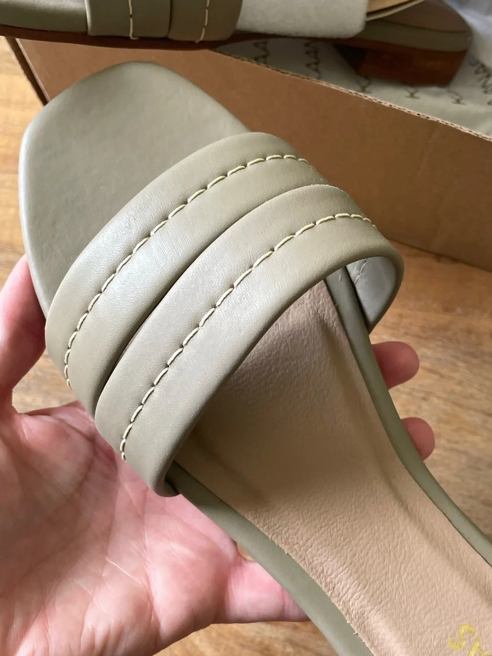 NEW Anthropologie Kaanas Maya Chunky Band Sandal Size 9 in Clay Leather